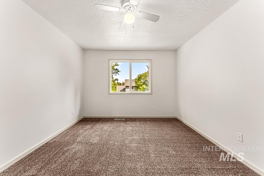 14496 W Barclay St Property Photo 27