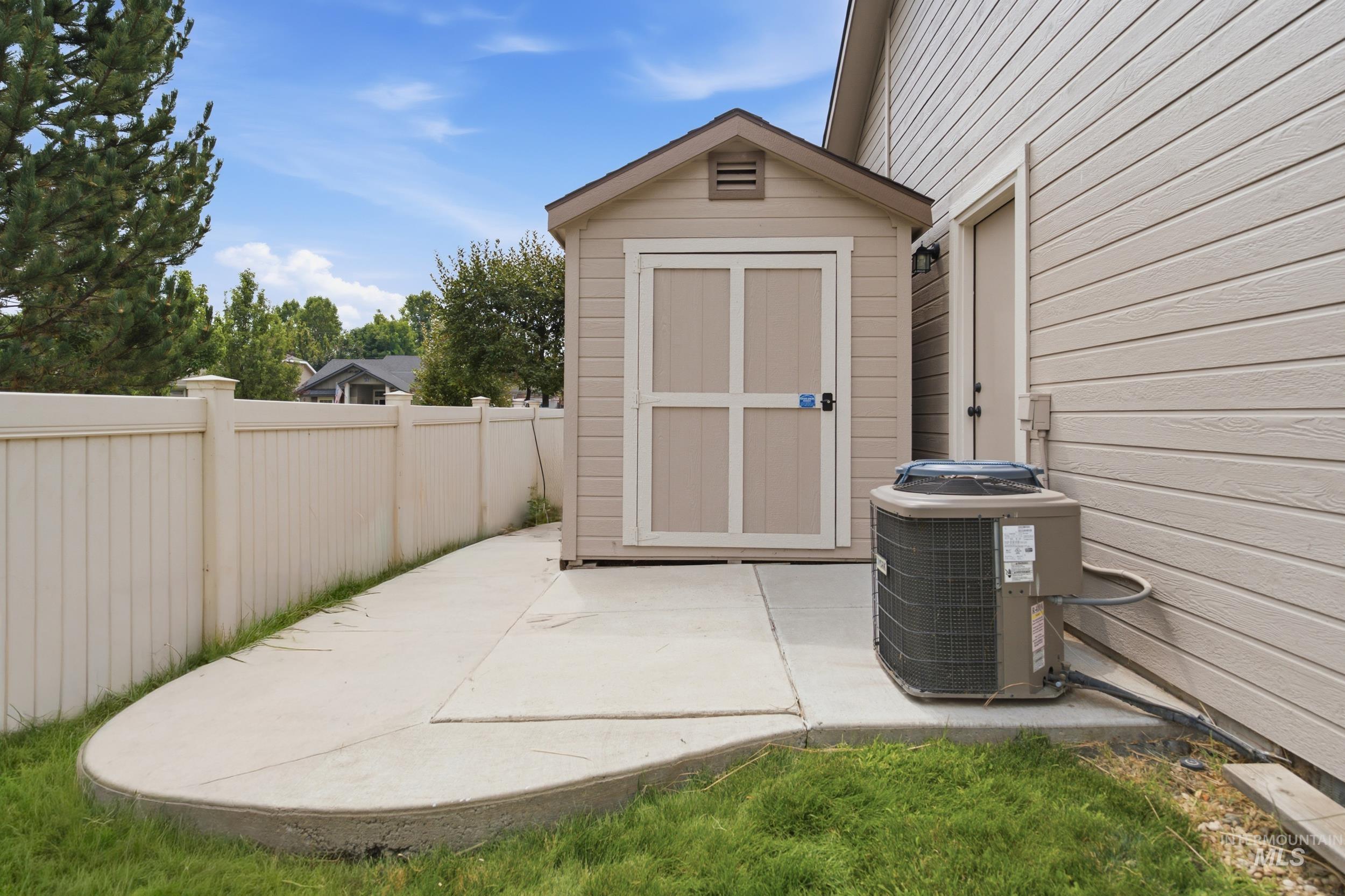 11074 W Crossbow St Property Photo 23