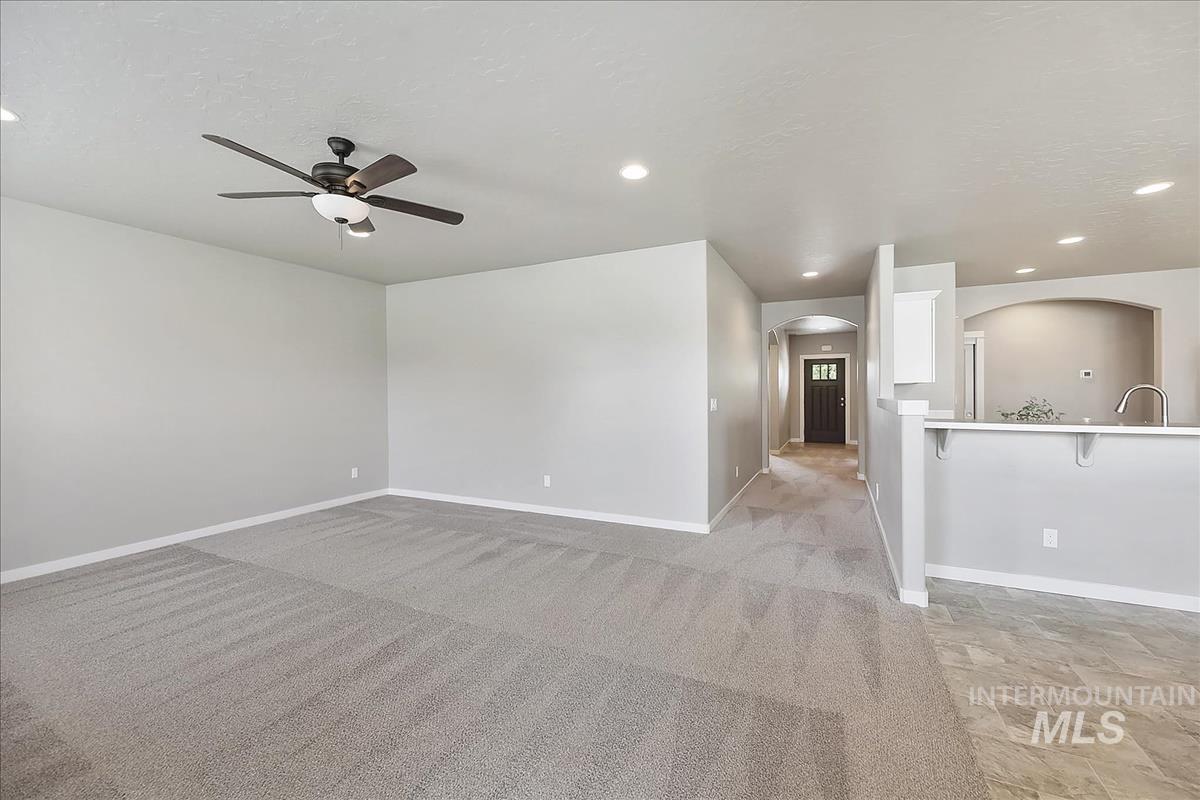 652 S Lancaster Drive Property Photo 3