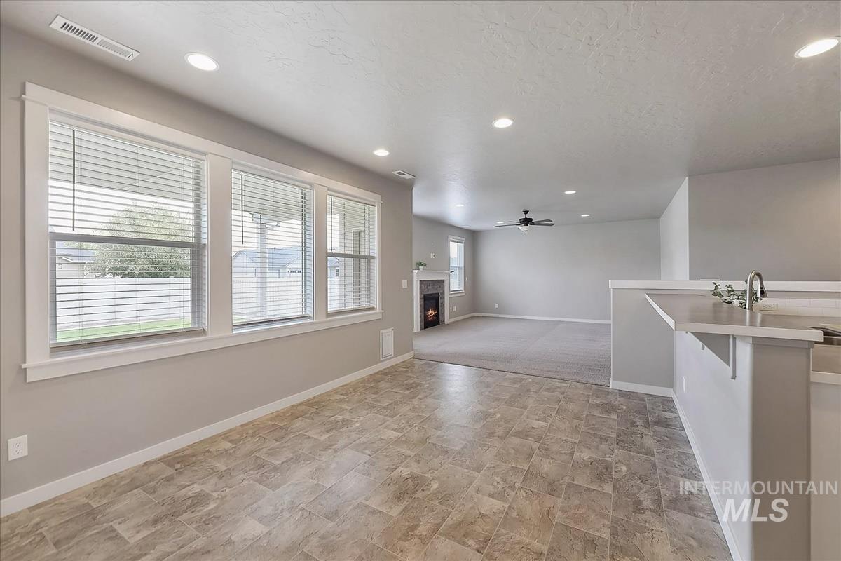 652 S Lancaster Drive Property Photo 8