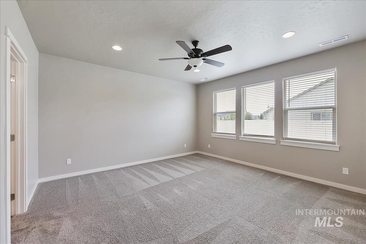 652 S Lancaster Drive Property Photo 14