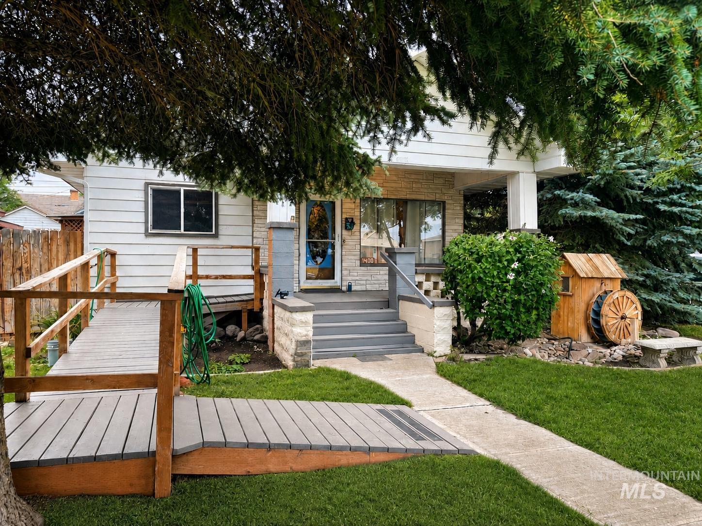 1400 Miller Ave Property Photo 4
