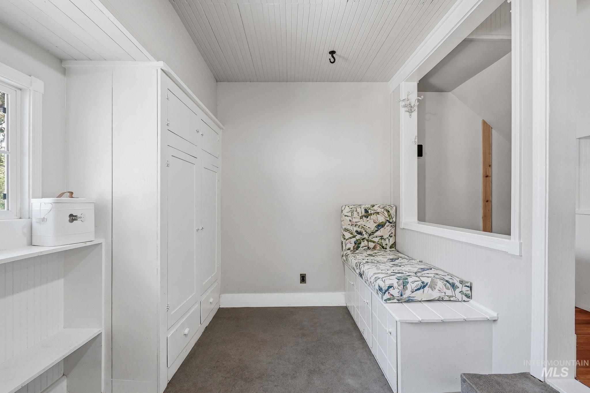 17063 N Midsummers Ln Property Photo 6