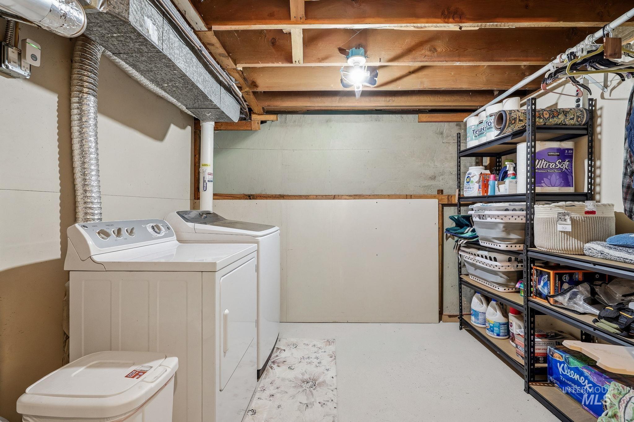 17063 N Midsummers Ln Property Photo 38