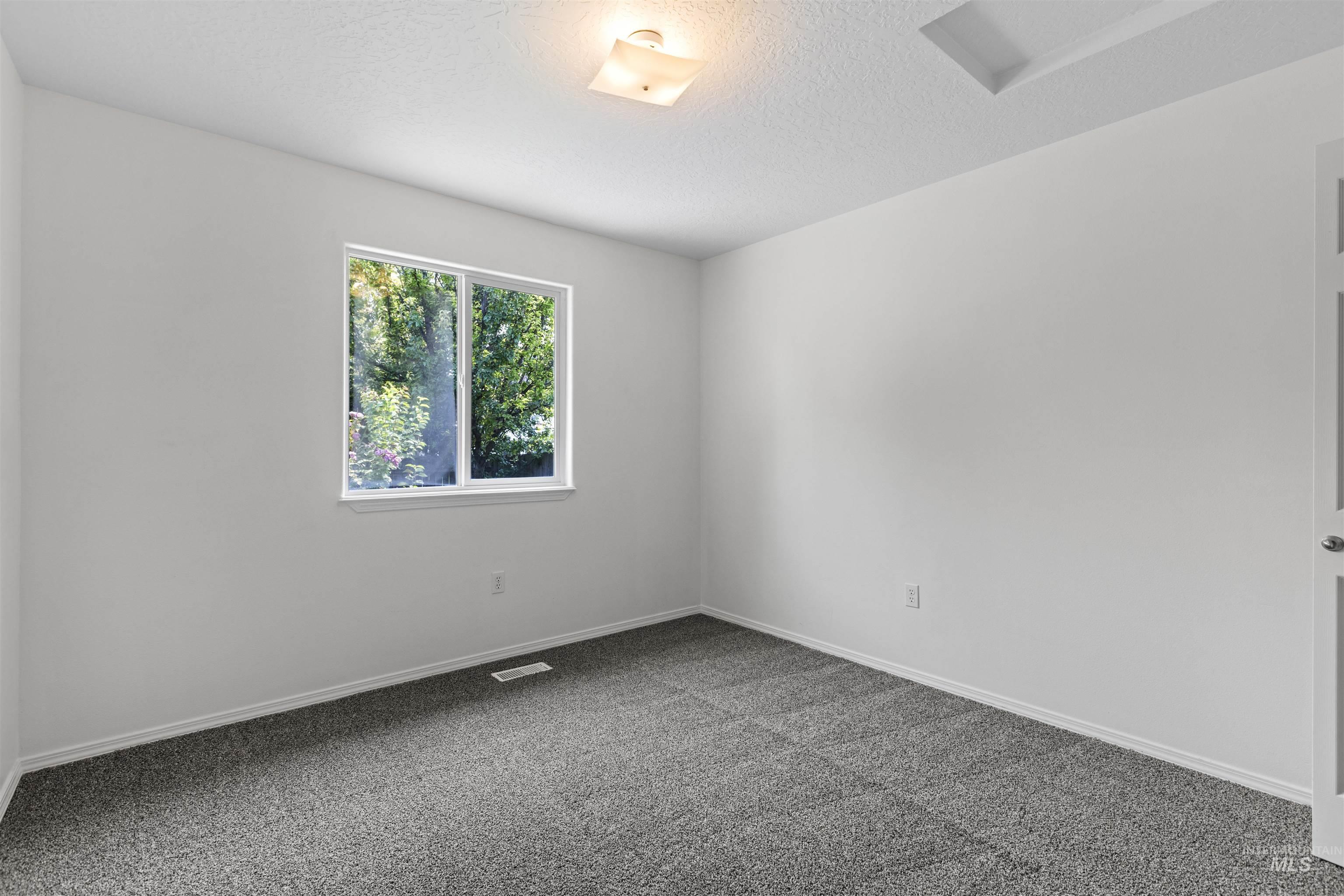 622 N Mudstone Way Property Photo 22