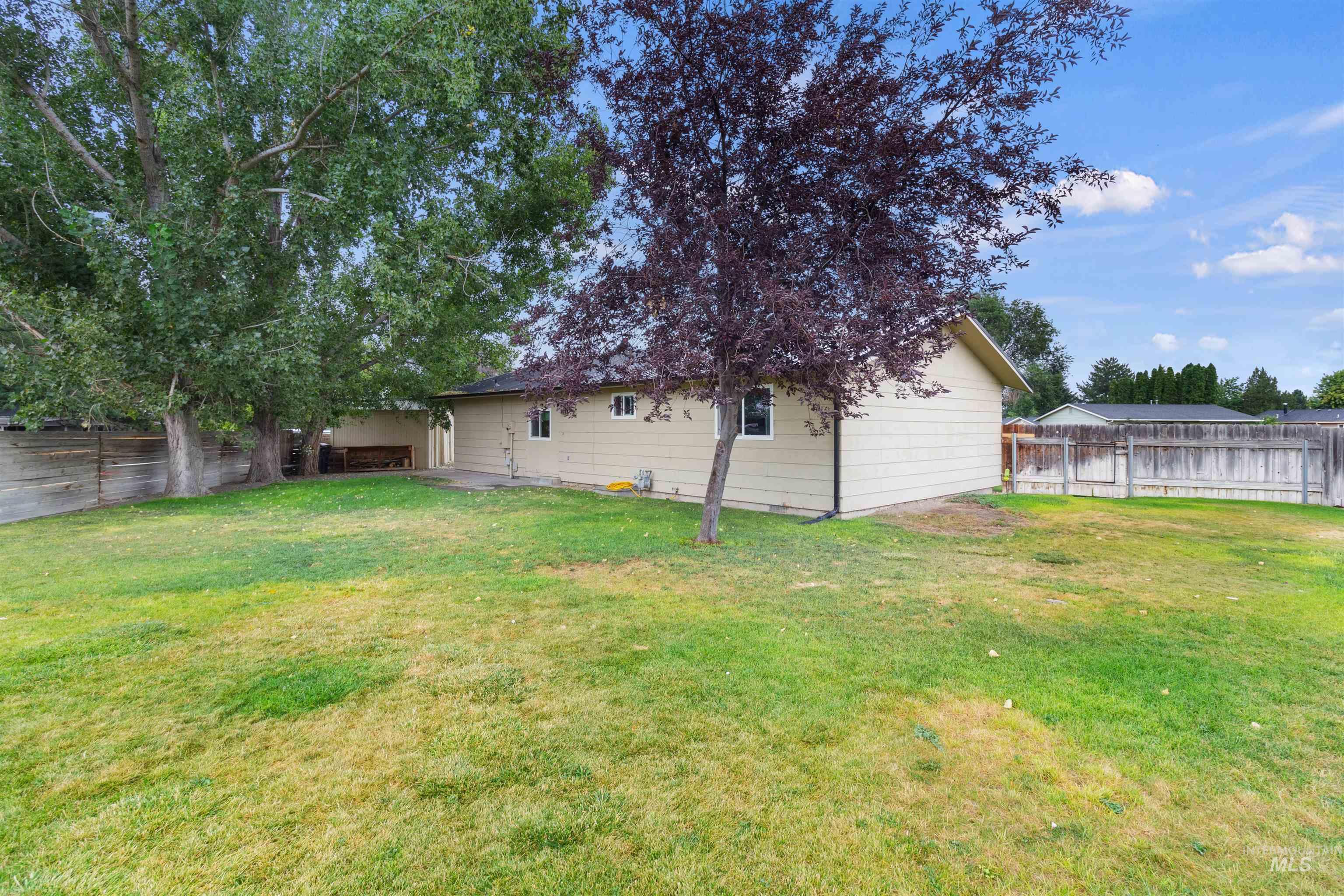 107 Birchwood Cir N. Property Photo 27