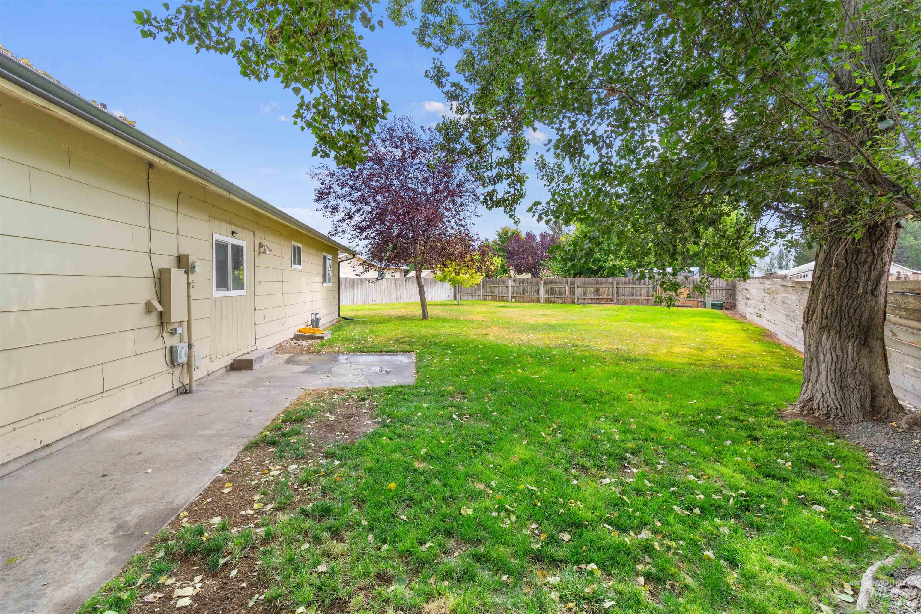 107 Birchwood Cir N. Property Photo 31