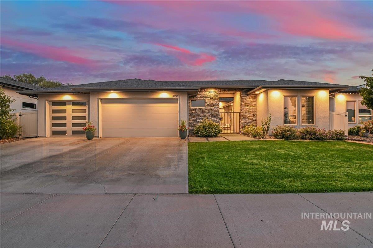 4601 E Copper Point Dr Property Photo 1