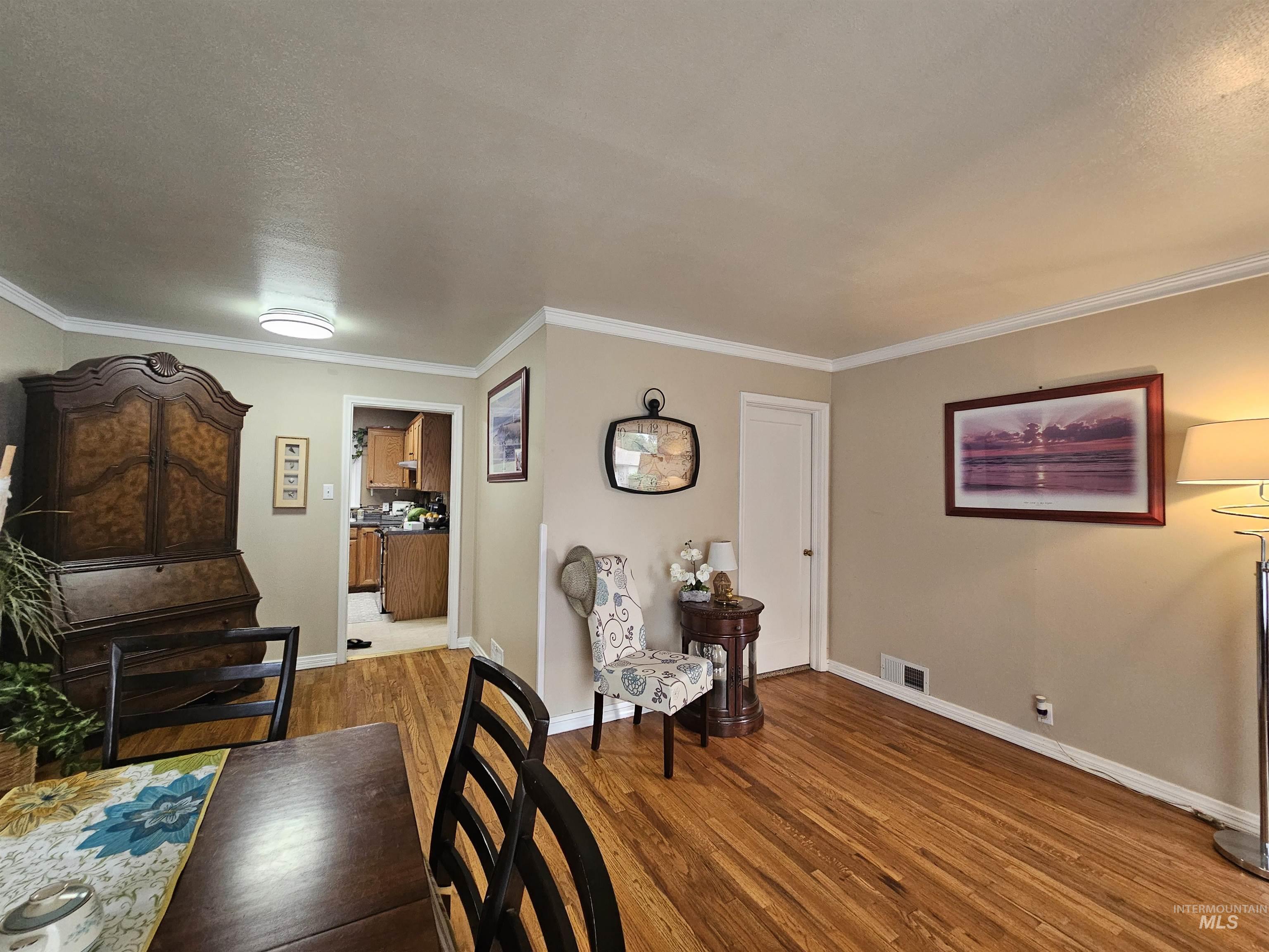 1640 Willow Lane Property Photo 3