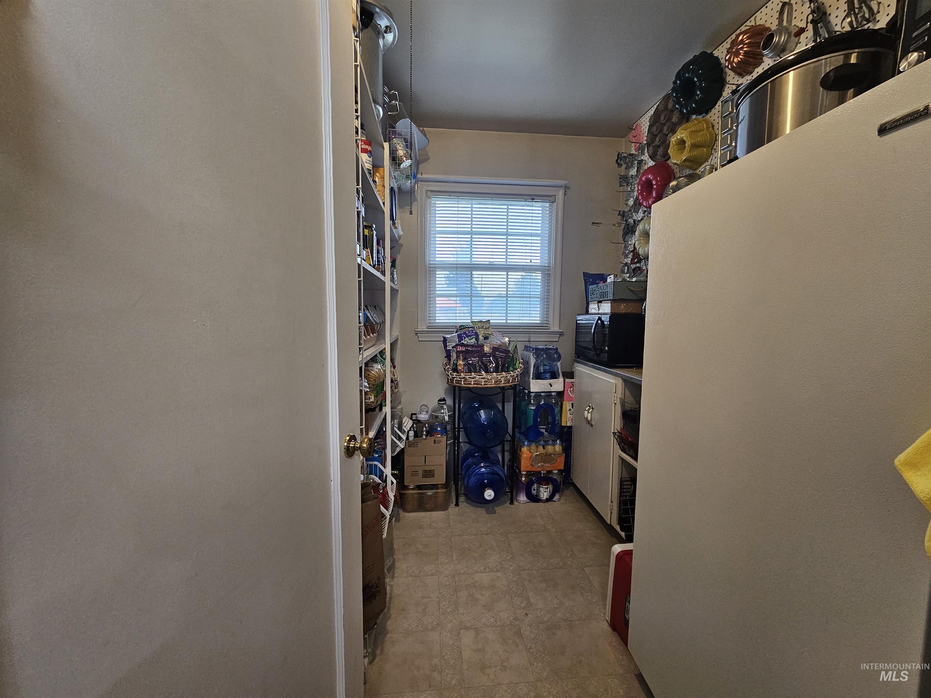 1640 Willow Lane Property Photo 11