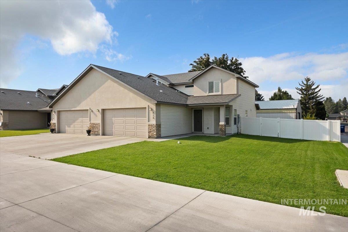 824 Jack Ave Property Photo 1