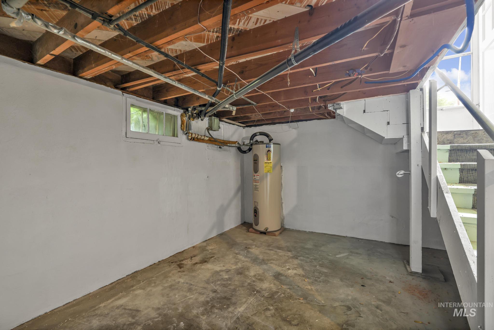356 E Avenue B Property Photo 35