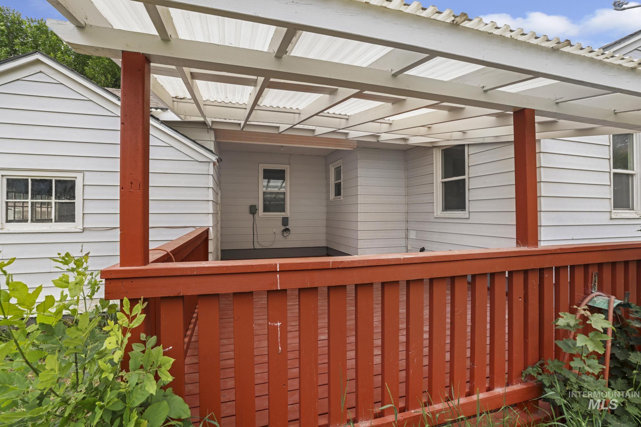356 E Avenue B Property Photo 41