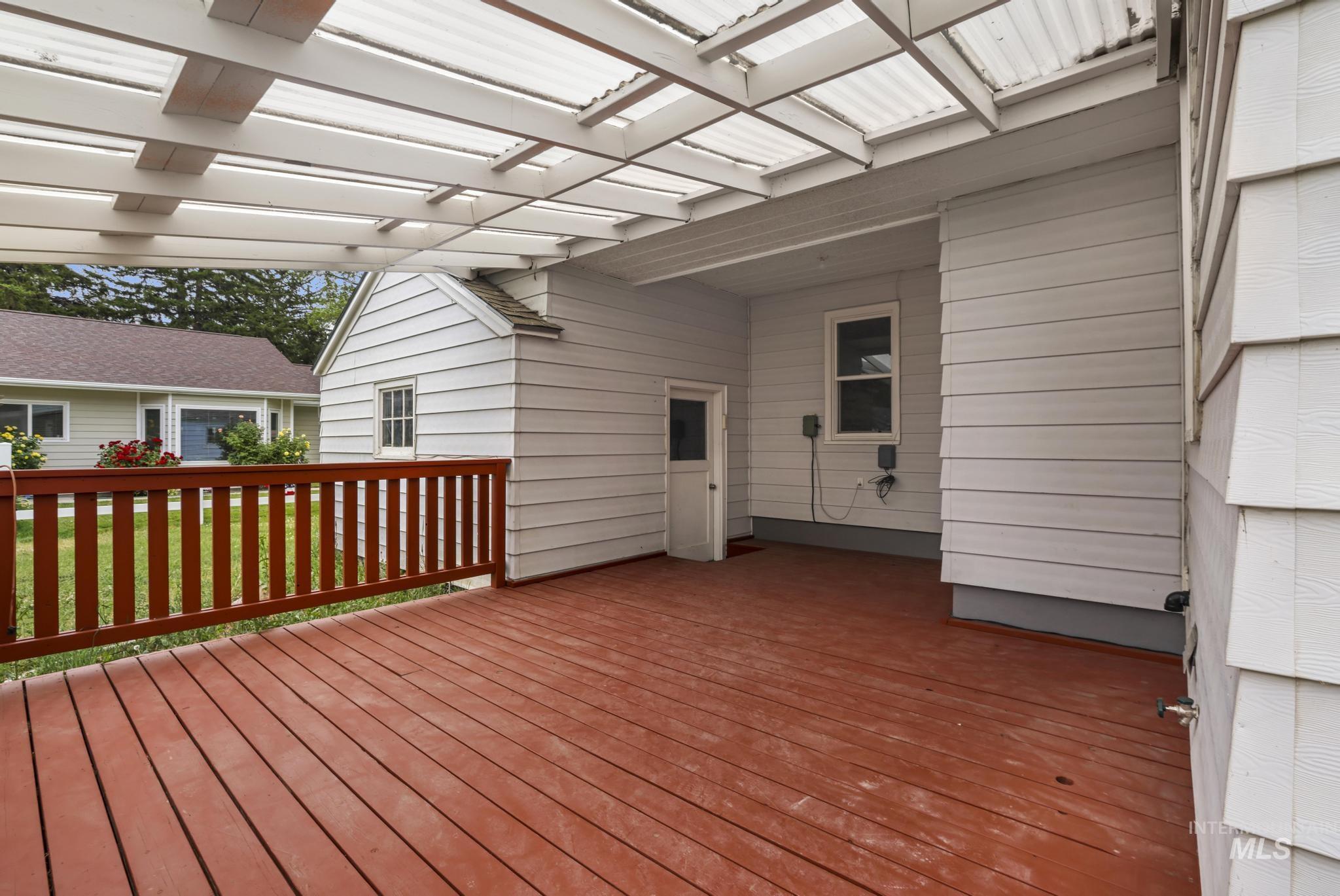 356 E Avenue B Property Photo 42