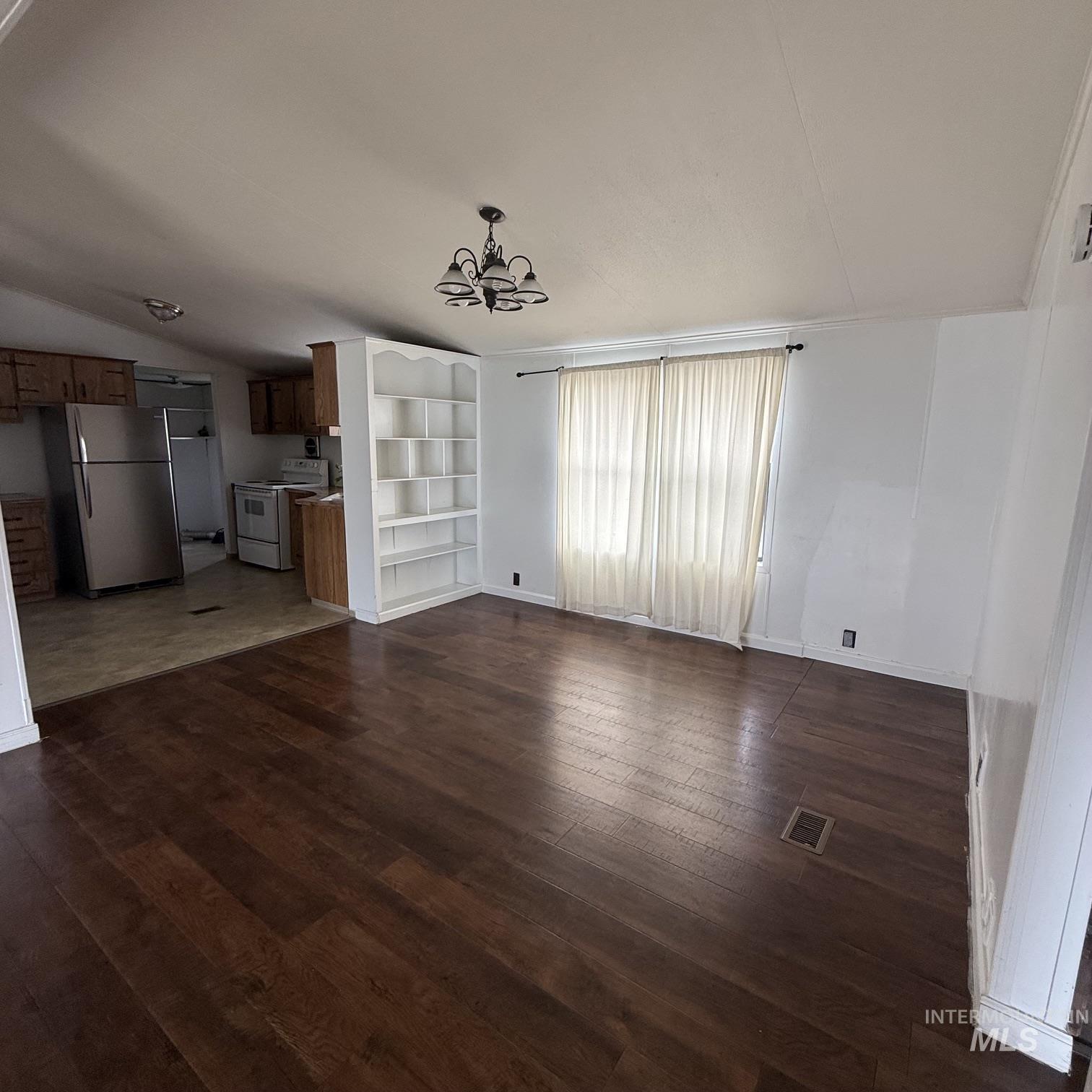 5015 E Ustick Rd Property Photo 5