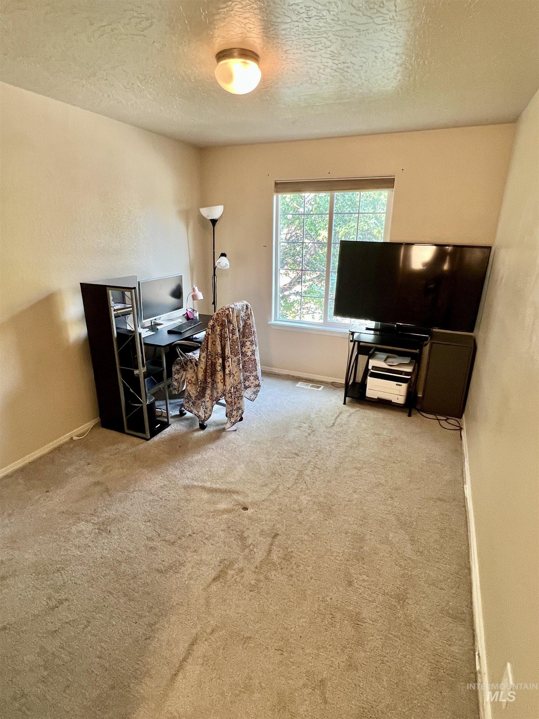 3428 S Rock Springs Property Photo 21