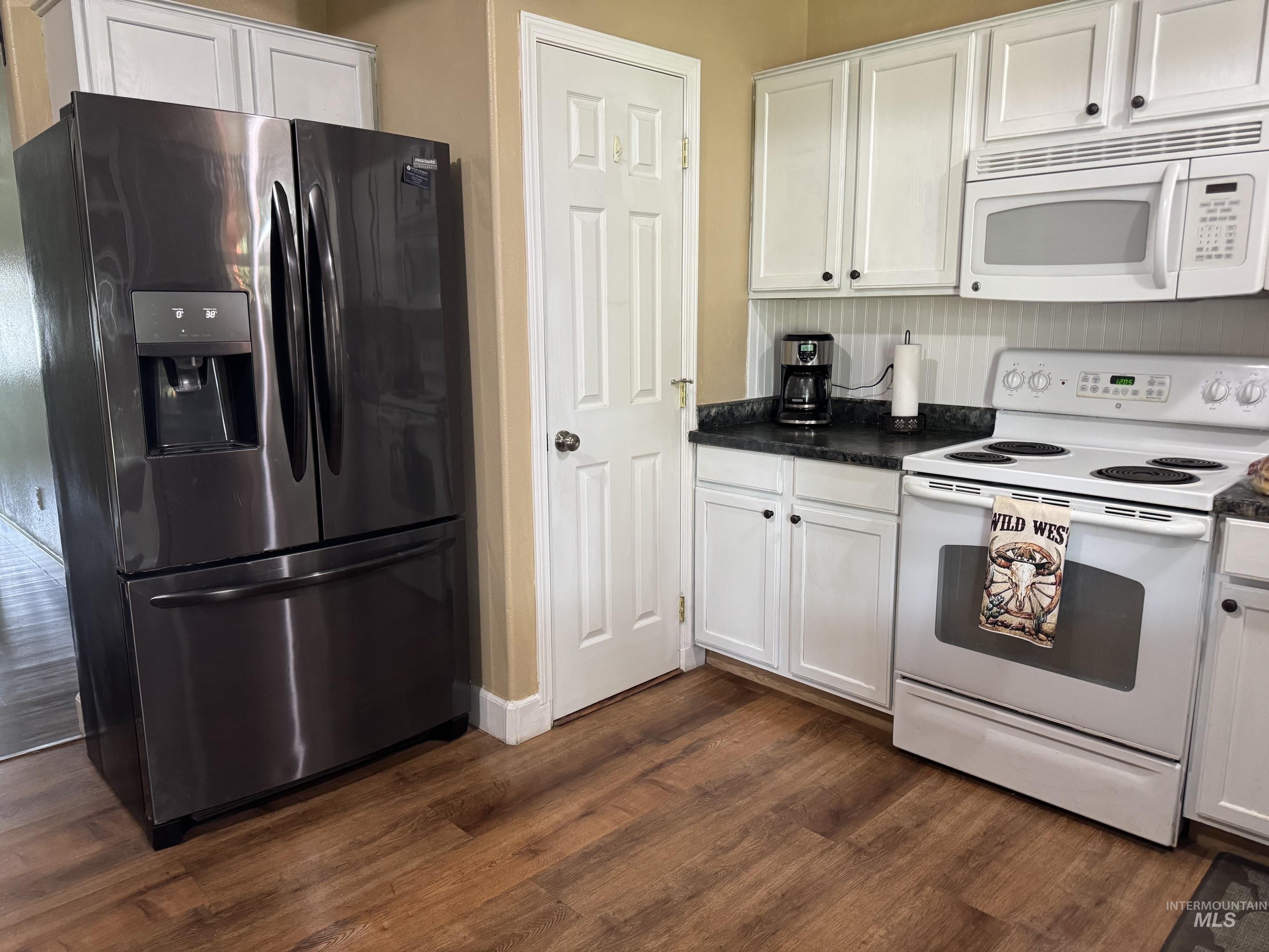 307 Quail Cove Cir Property Photo 10