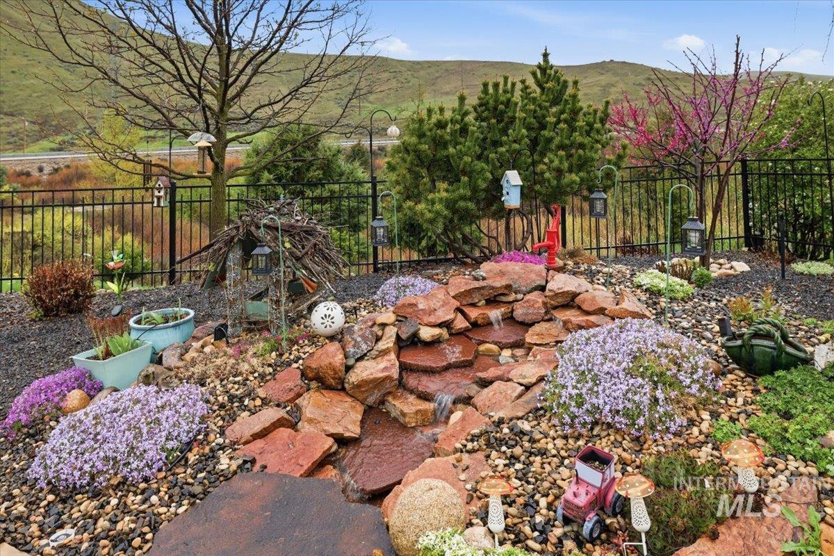 17747 N Vantage Property Photo 44