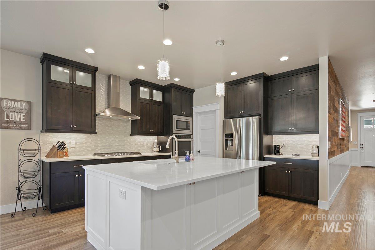 6119 N Farleigh Ave Property Photo 16