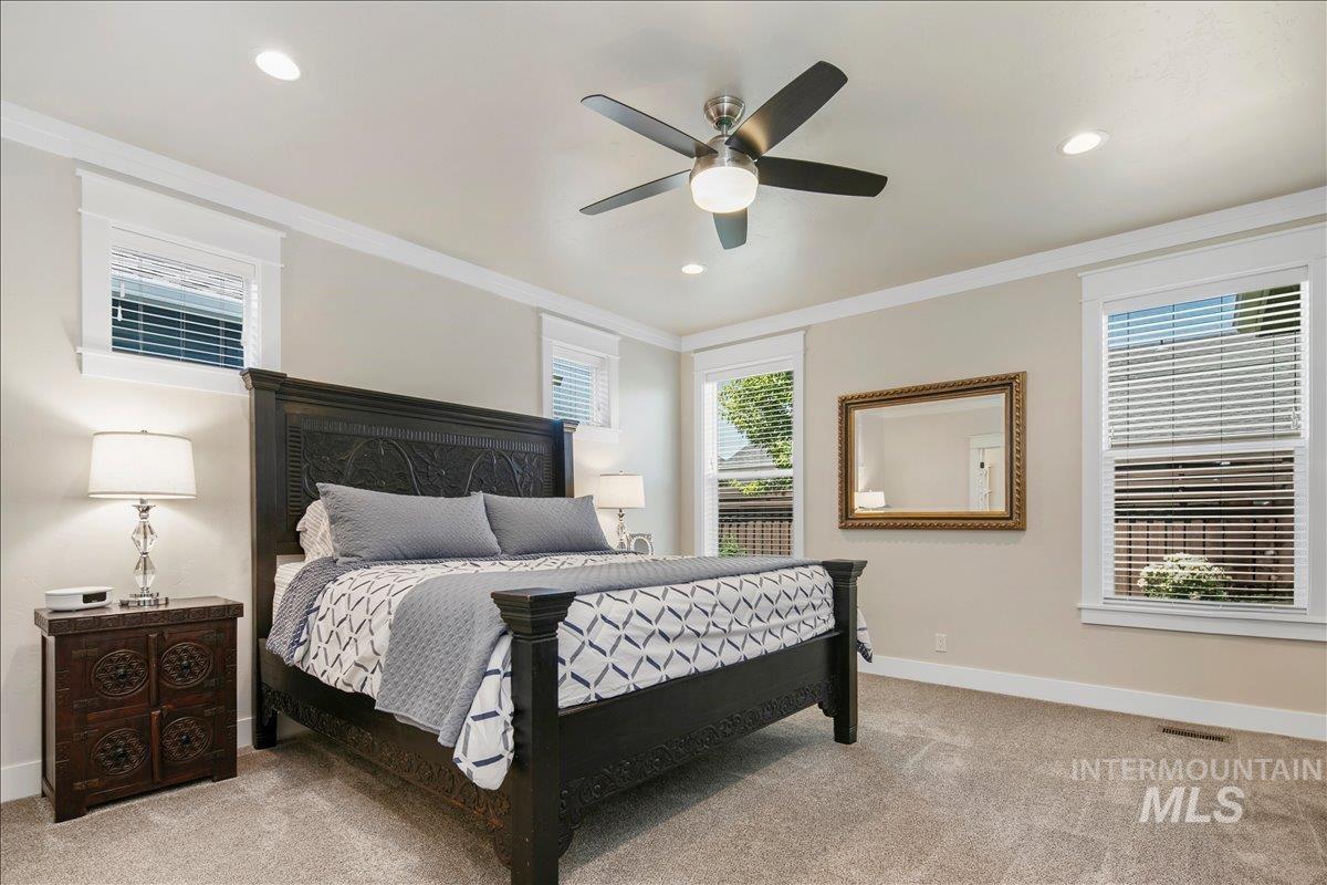 6119 N Farleigh Ave Property Photo 24