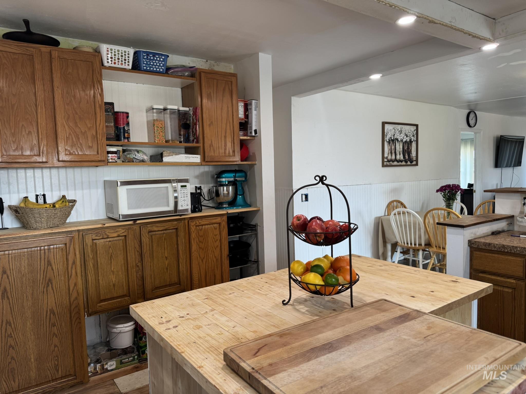 1329 N 1250 E Property Photo 14