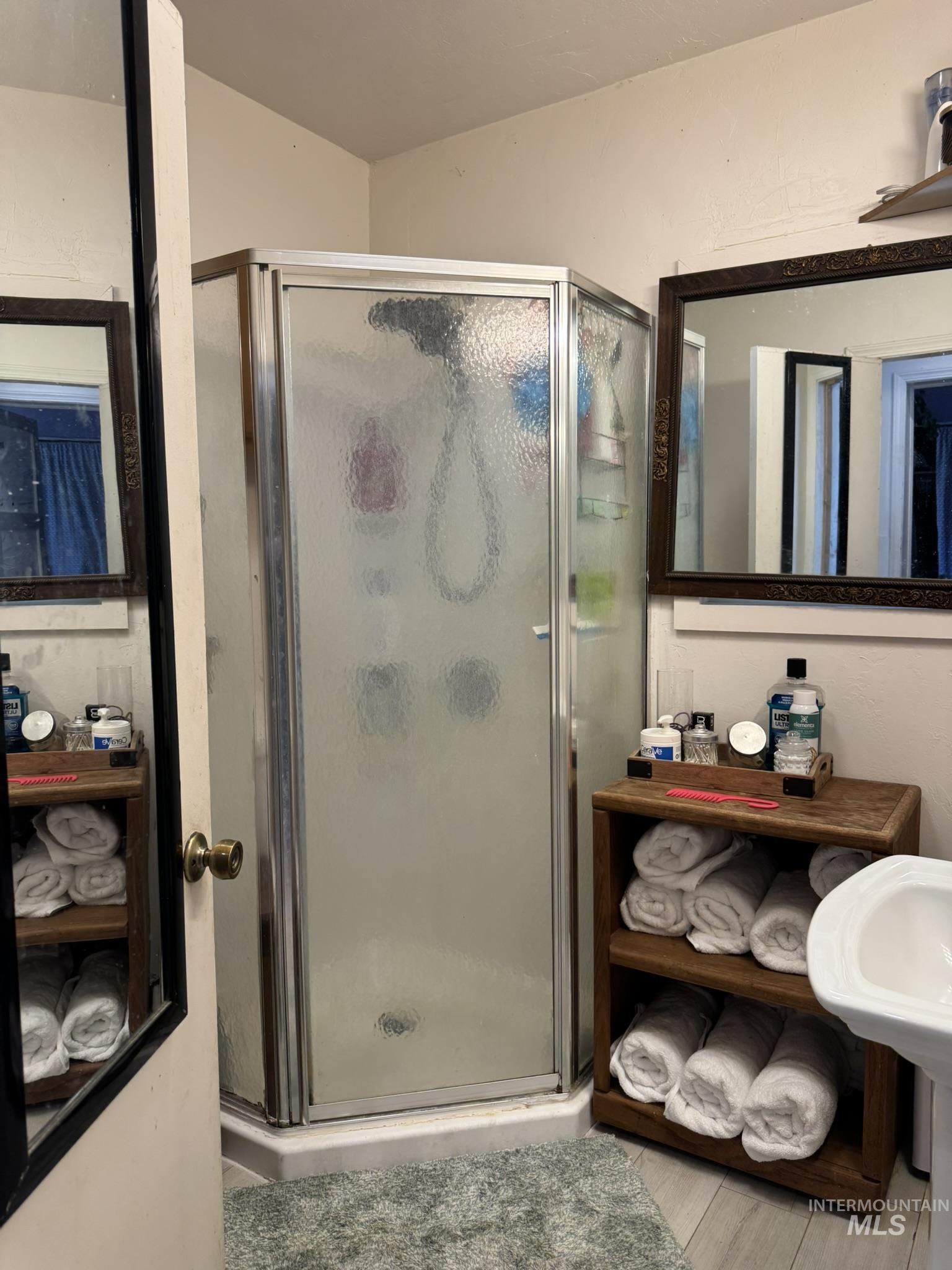 1329 N 1250 E Property Photo 15