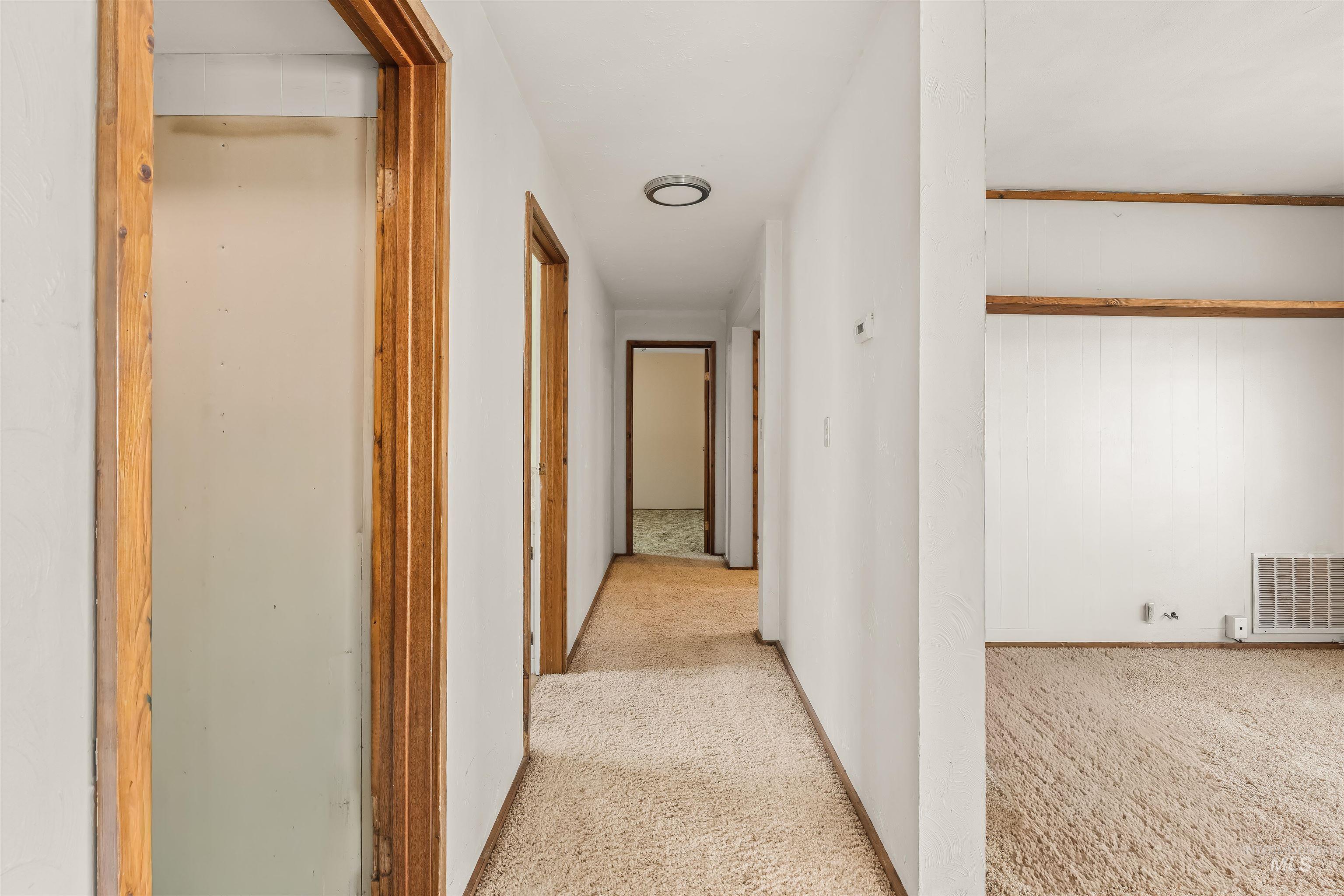 641 Croswell Ave Property Photo 8