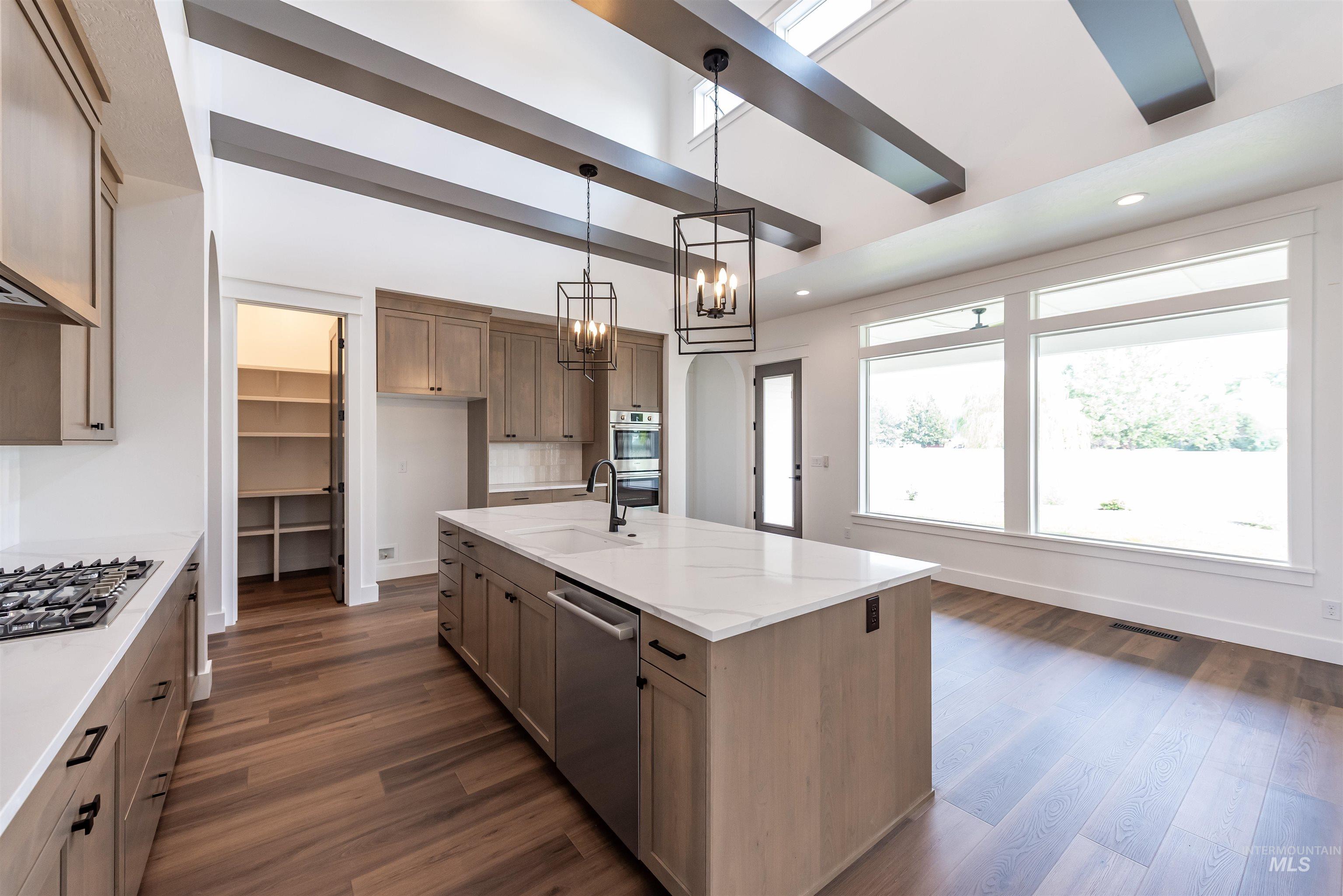1524 E Rio Chico Ave. Property Photo 4
