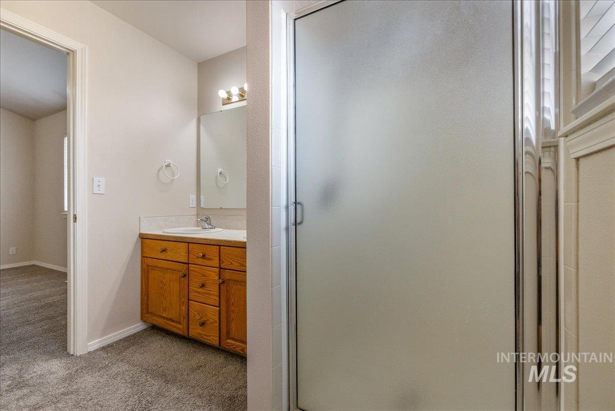 952 E Hawk St Property Photo 22