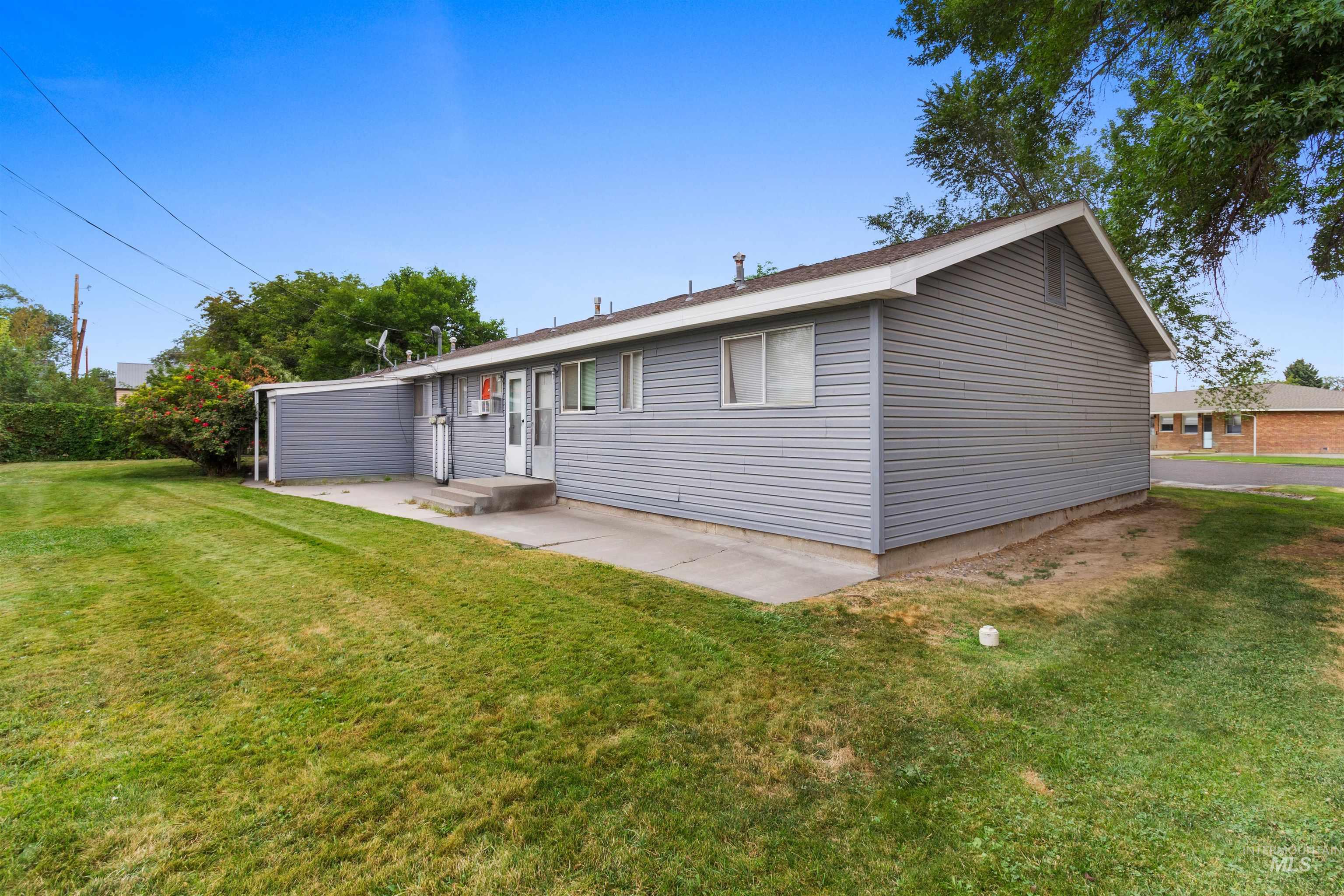 1334 Elmwood Circle Property Photo 41