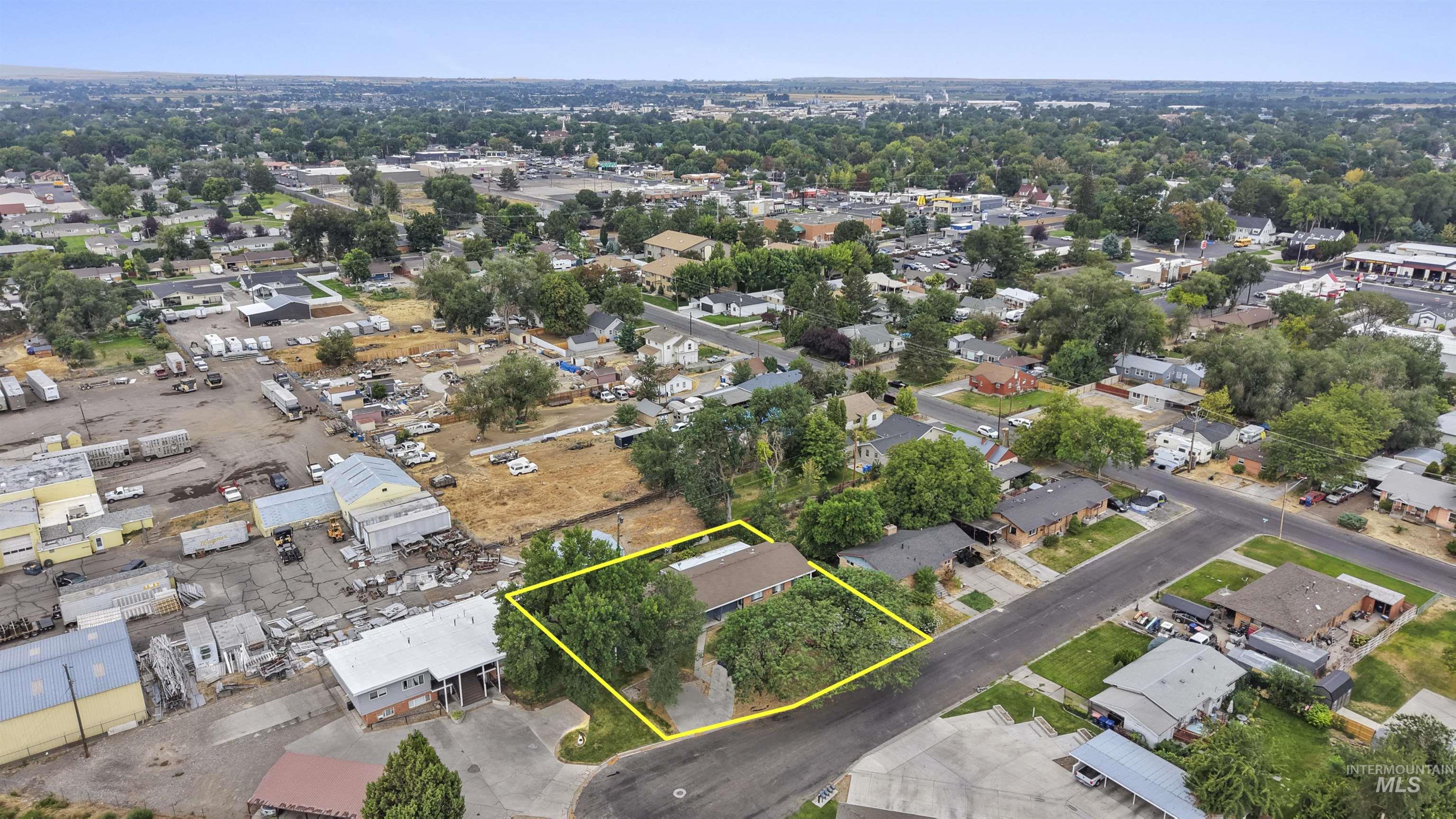 1334 Elmwood Circle Property Photo 45