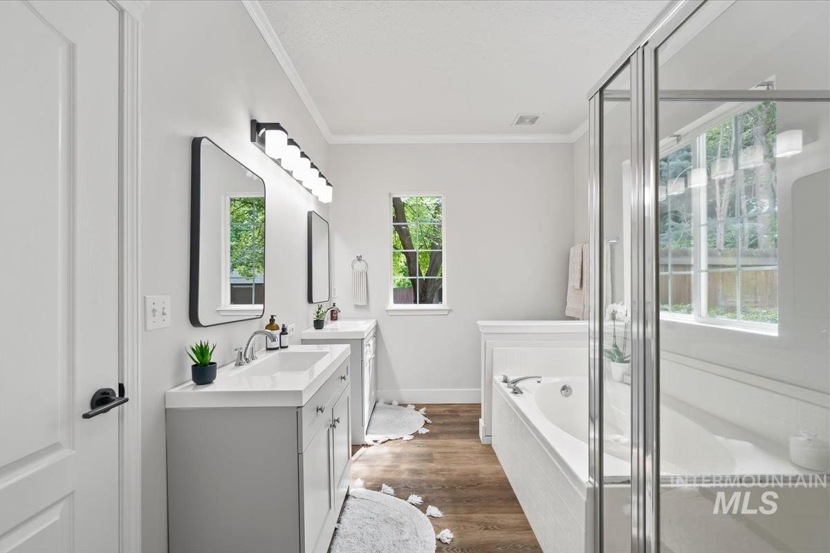 2478 E Brierfield Dr Property Photo 11
