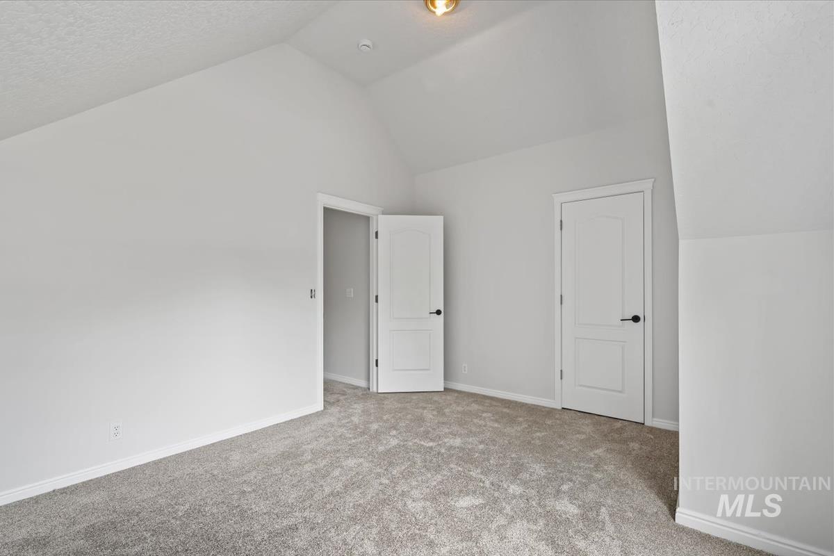 2478 E Brierfield Dr Property Photo 17