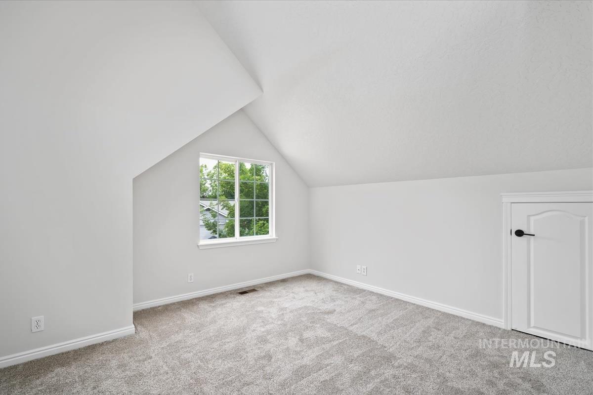 2478 E Brierfield Dr Property Photo 18