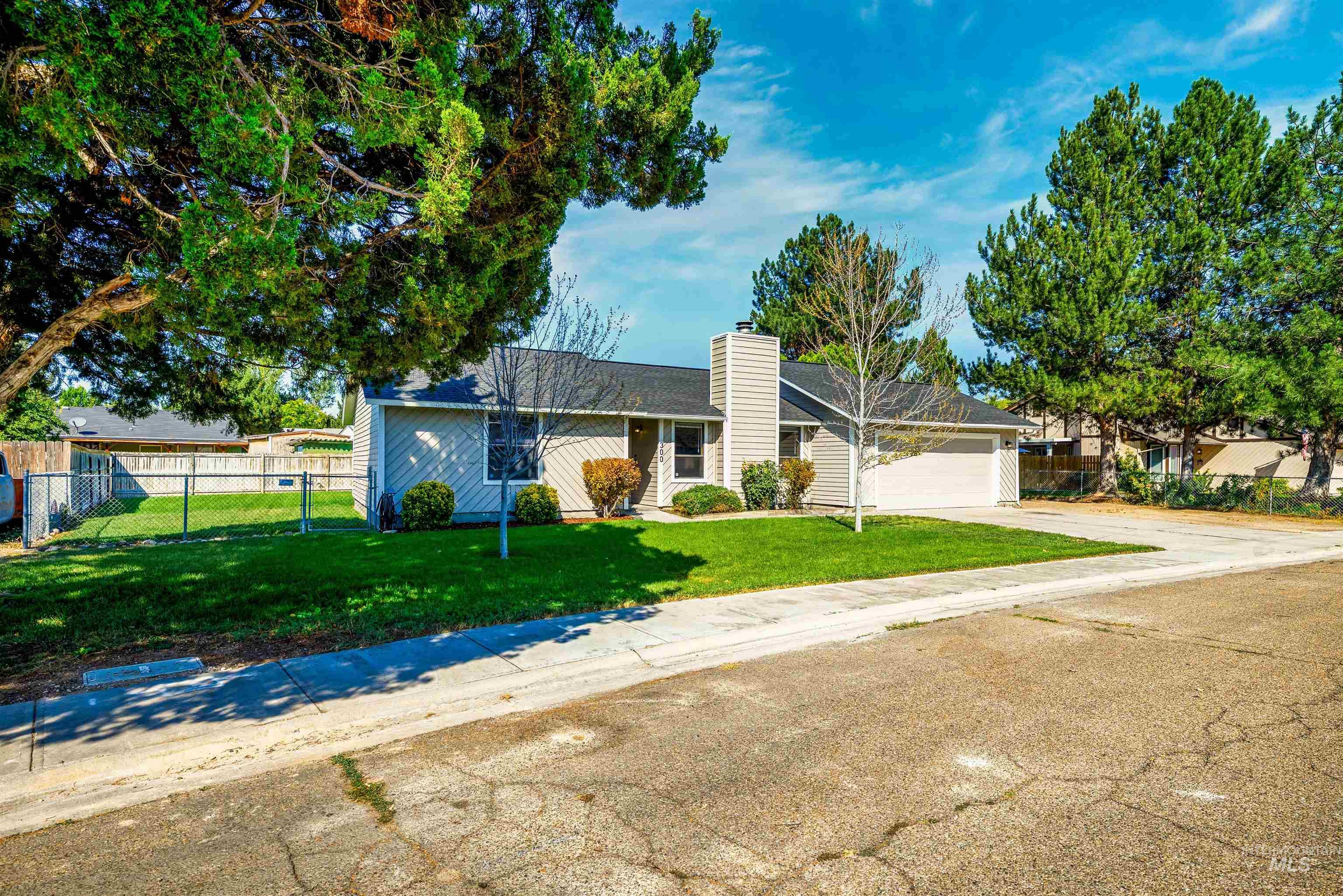 300 Meadowbrook Dr Property Photo 44