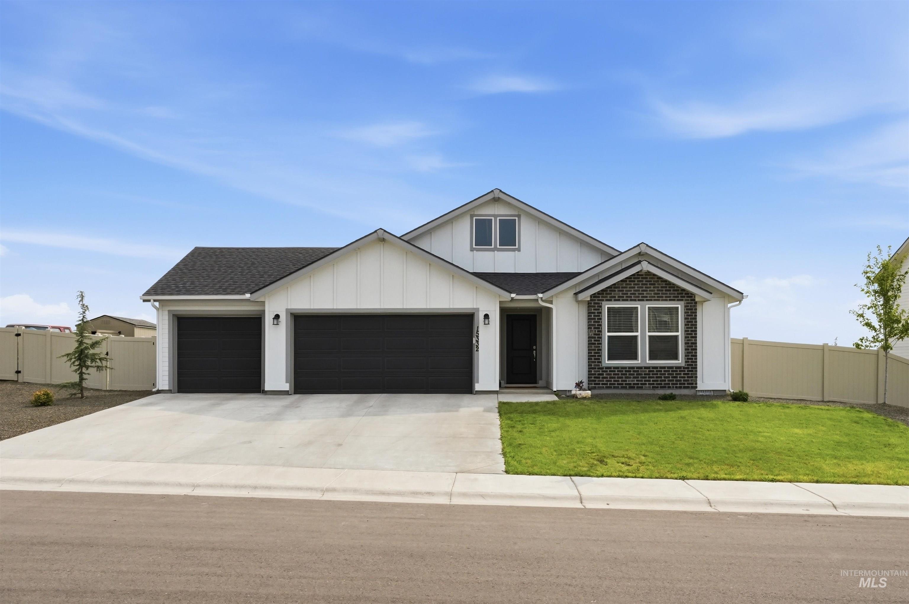 15332 Arcus Way Property Photo 1