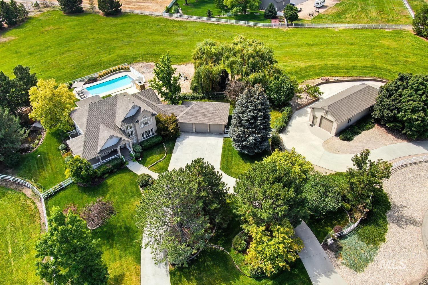 1821 W Verneal Ct