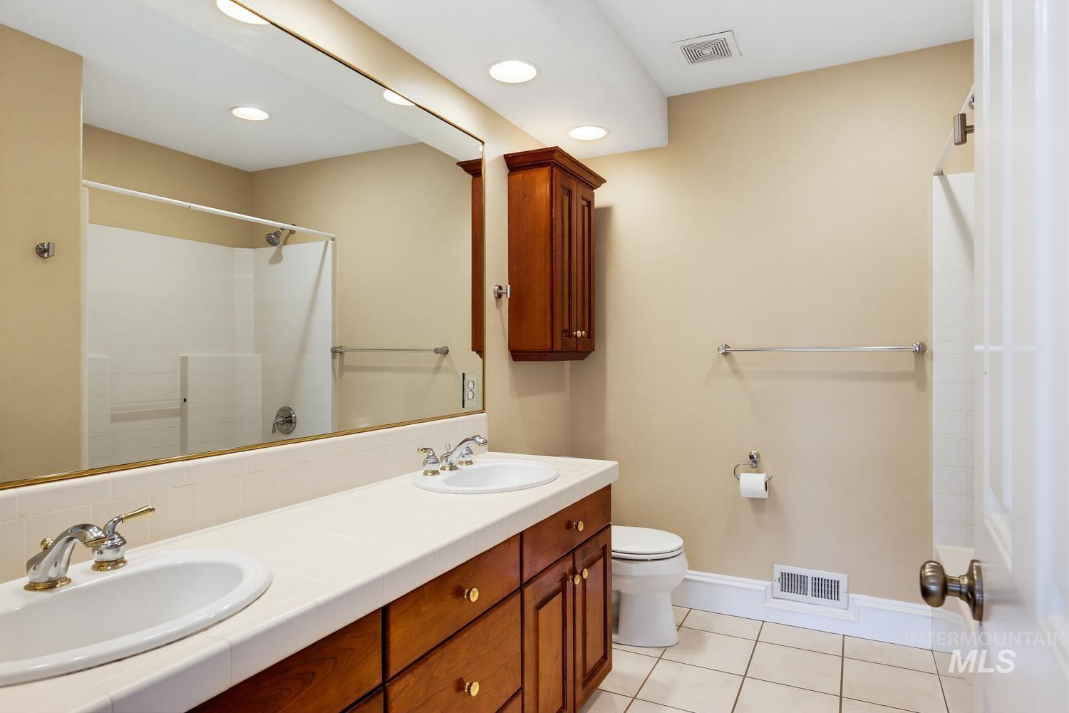 1821 W Verneal Ct Property Photo 28