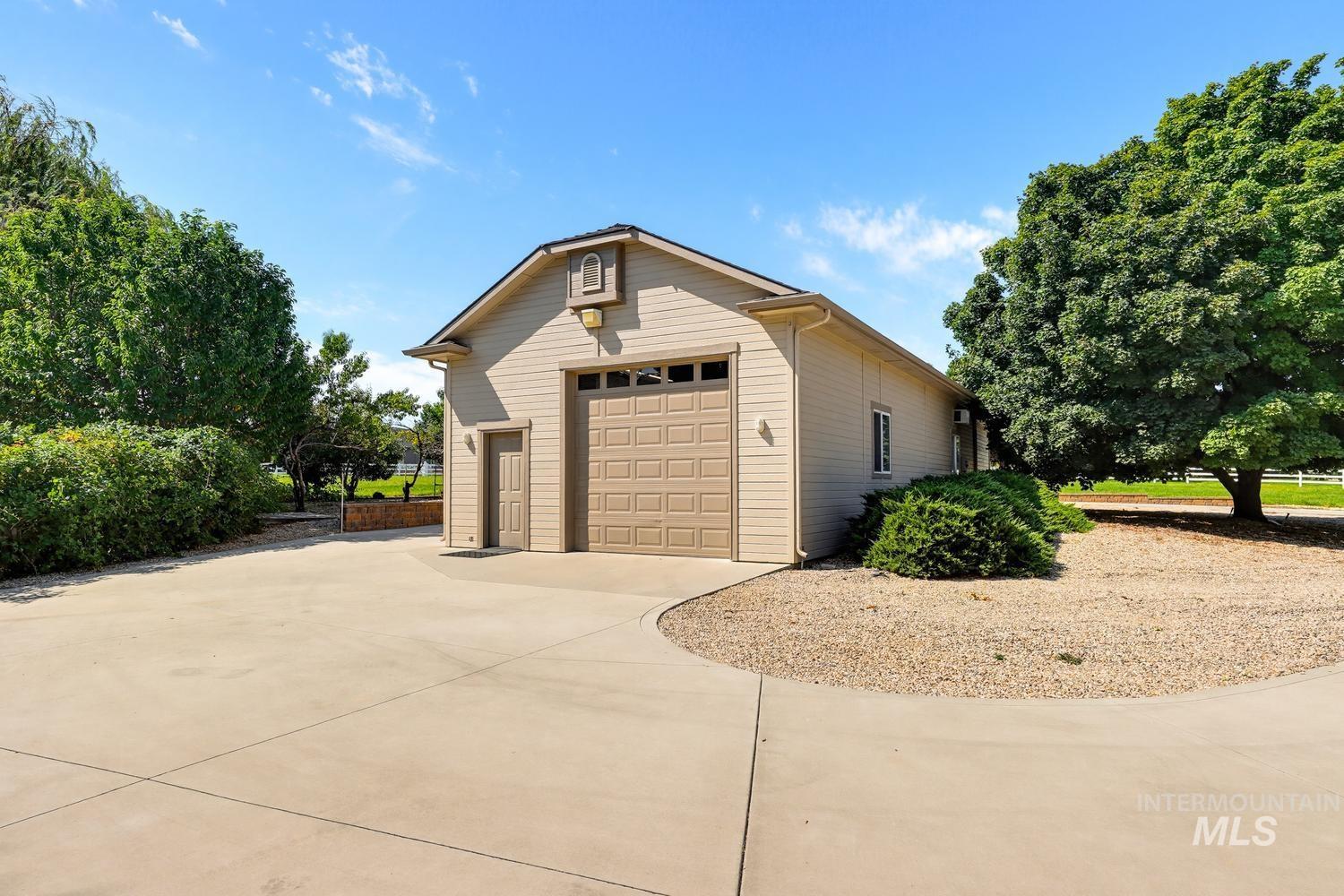 1821 W Verneal Ct Property Photo 43