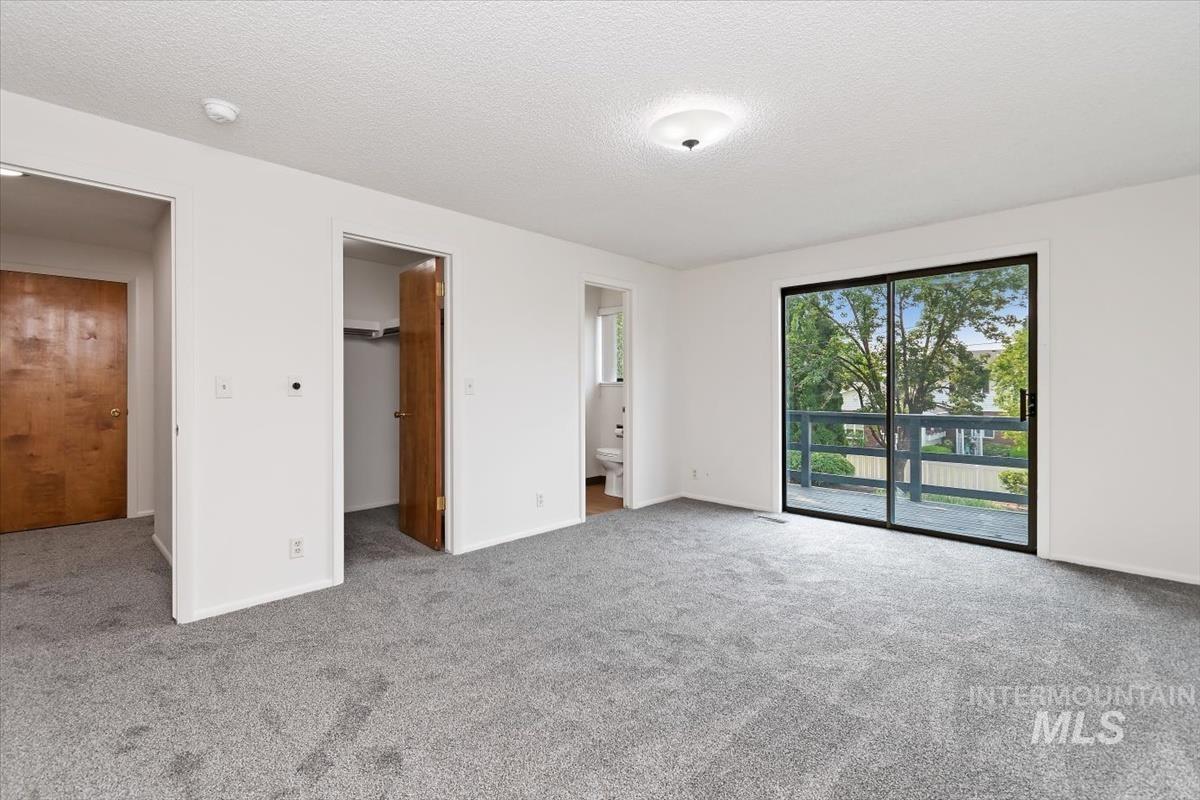 931 Sherman Way Property Photo 21