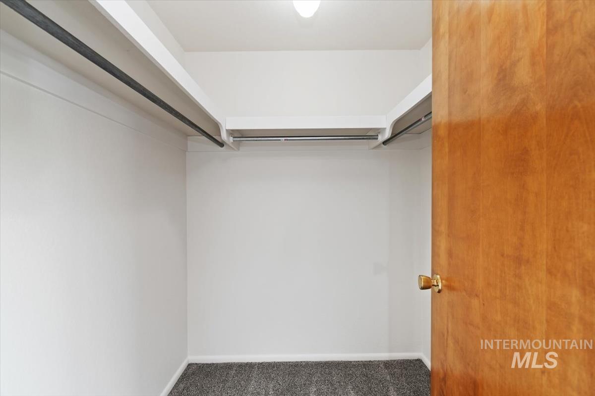 931 Sherman Way Property Photo 24