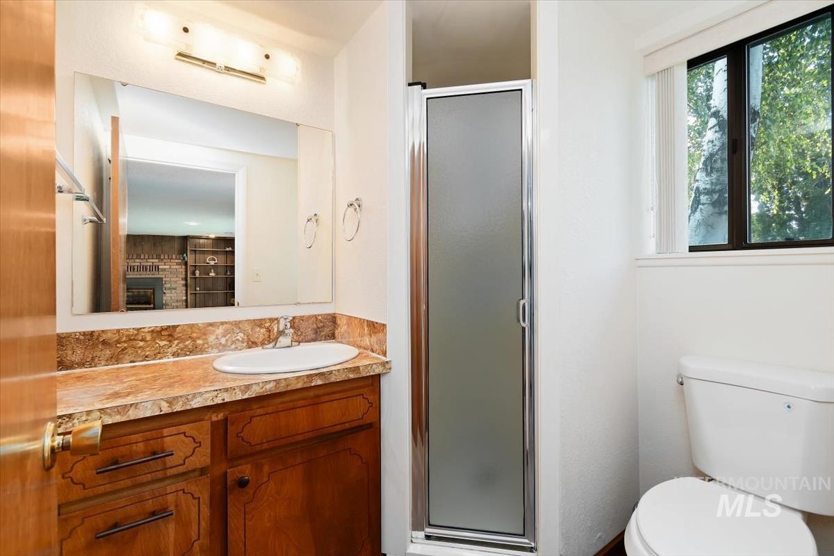 931 Sherman Way Property Photo 30