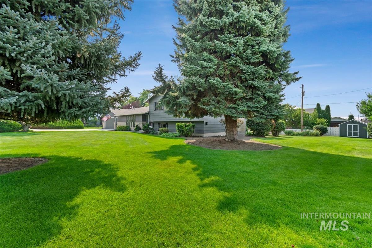 931 Sherman Way Property Photo 41