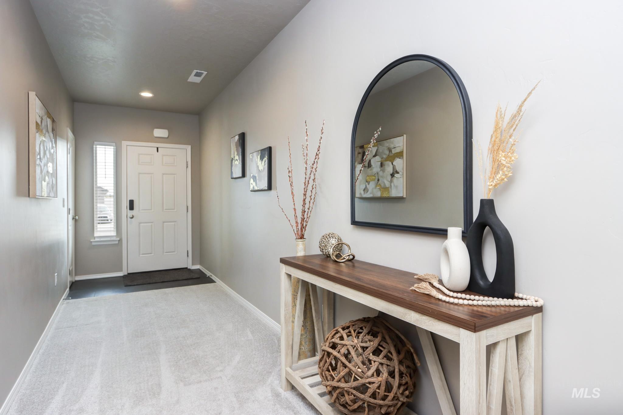 18557 White Rose Pl Property Photo 3
