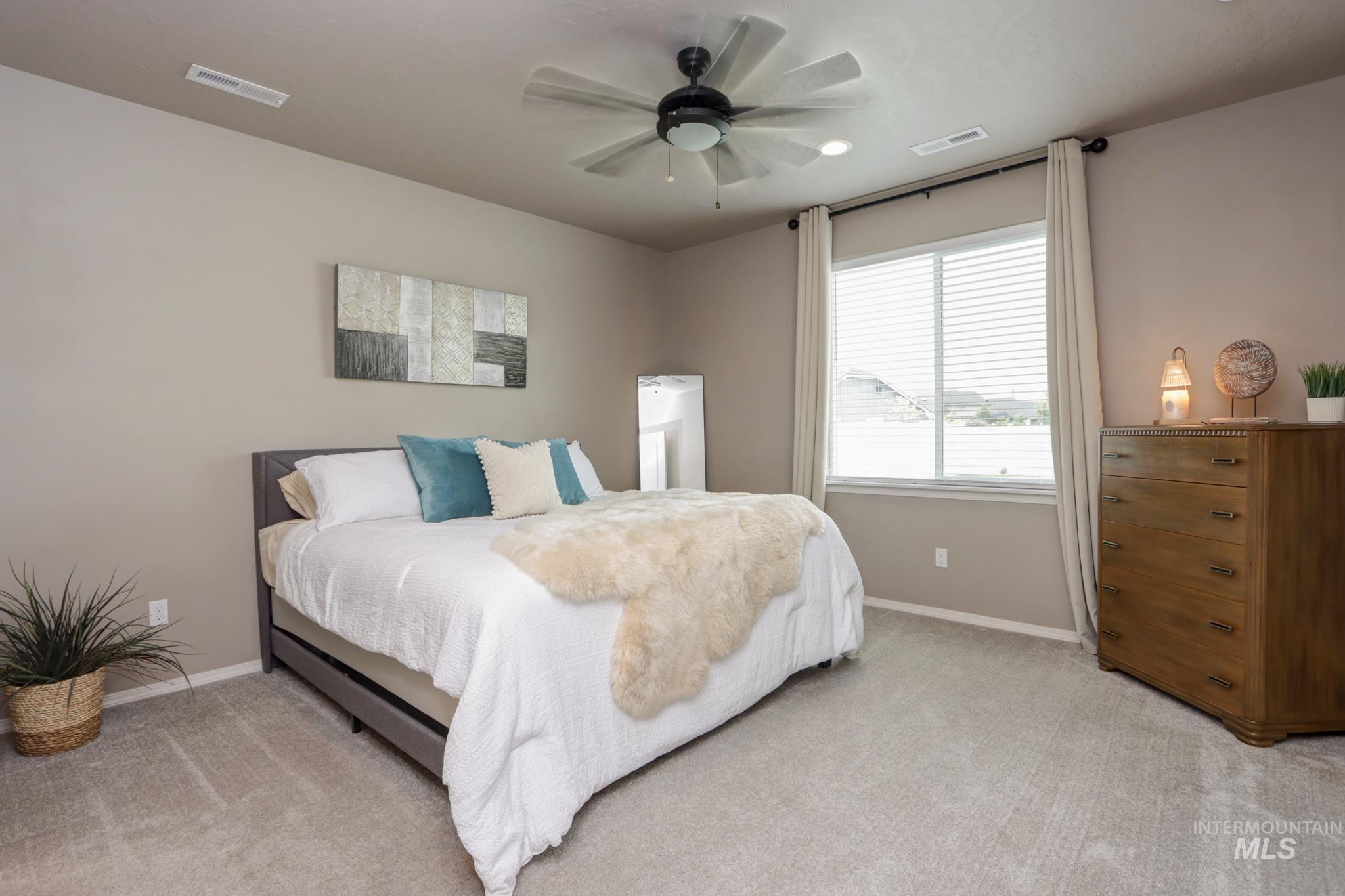18557 White Rose Pl Property Photo 17