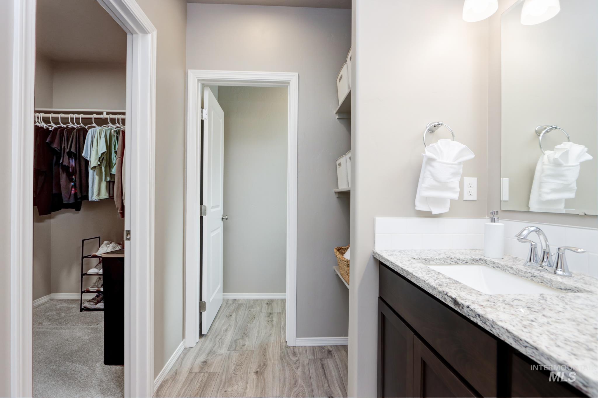 18557 White Rose Pl Property Photo 21