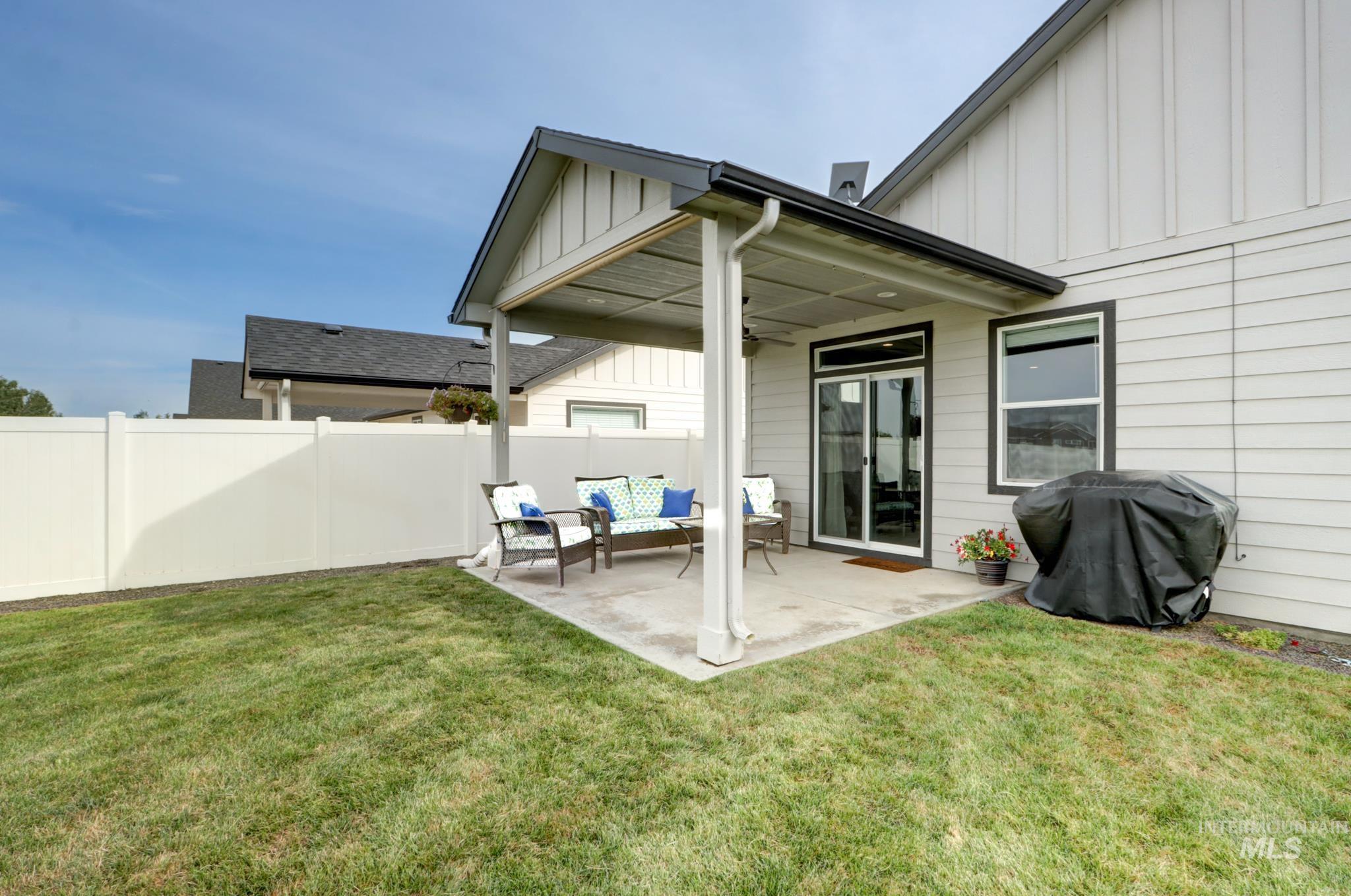 18557 White Rose Pl Property Photo 30