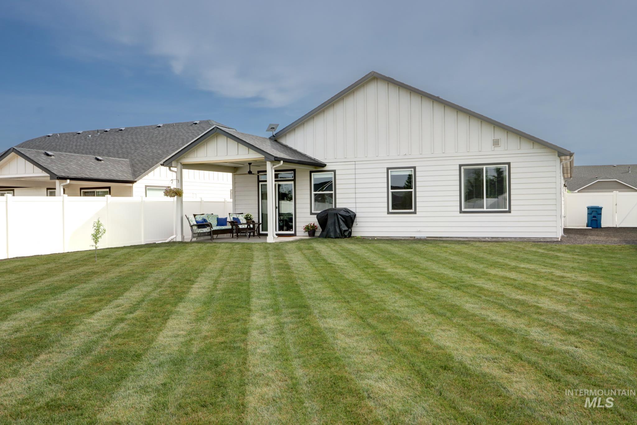 18557 White Rose Pl Property Photo 36