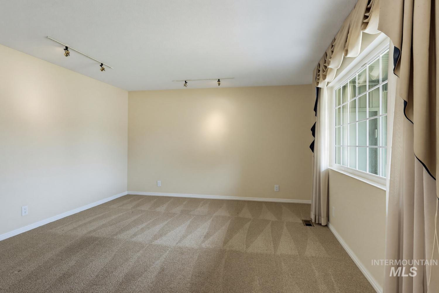 11683 W Florida Drive Property Photo 6