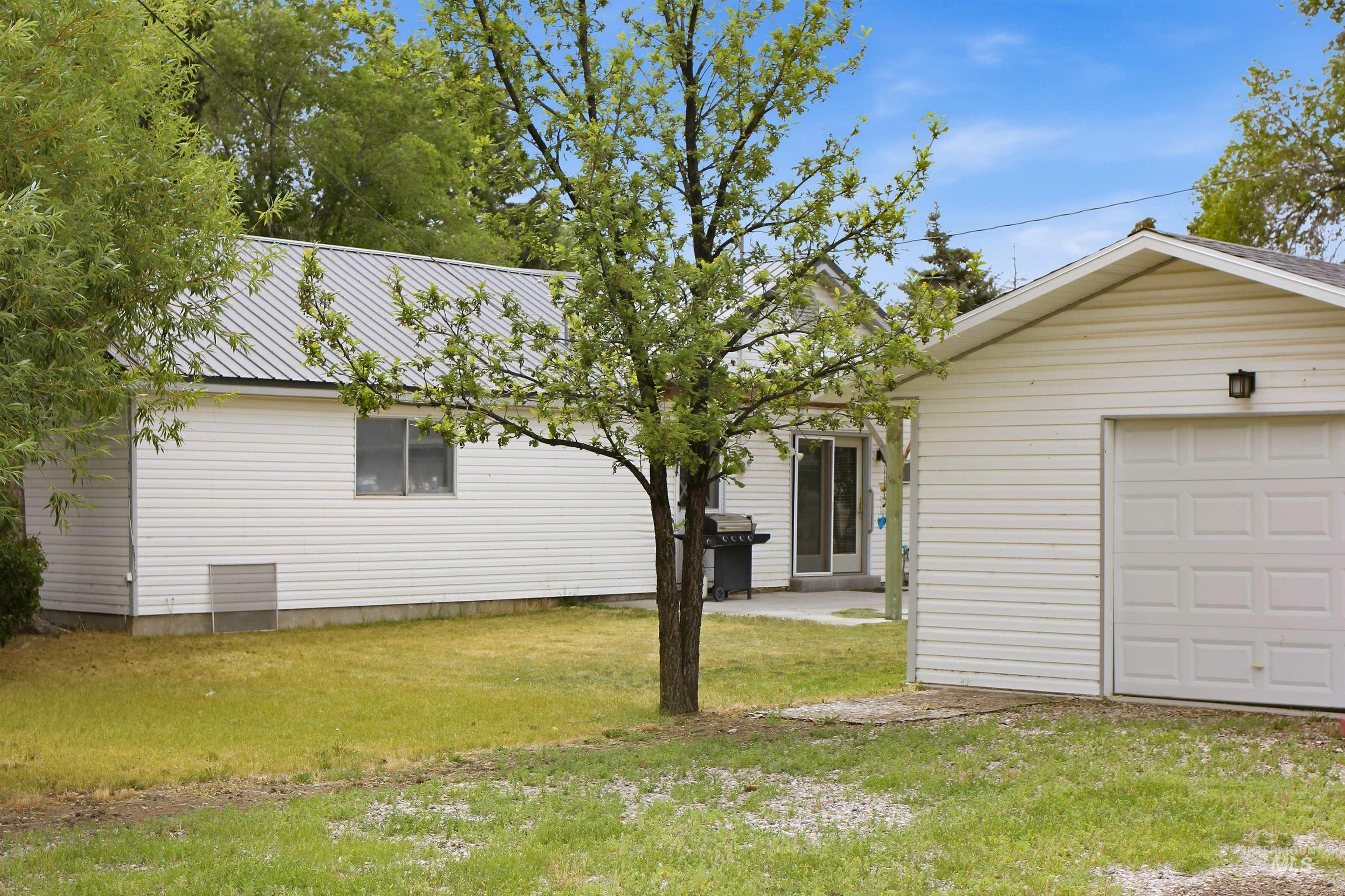 57 S Main St. Property Photo 35